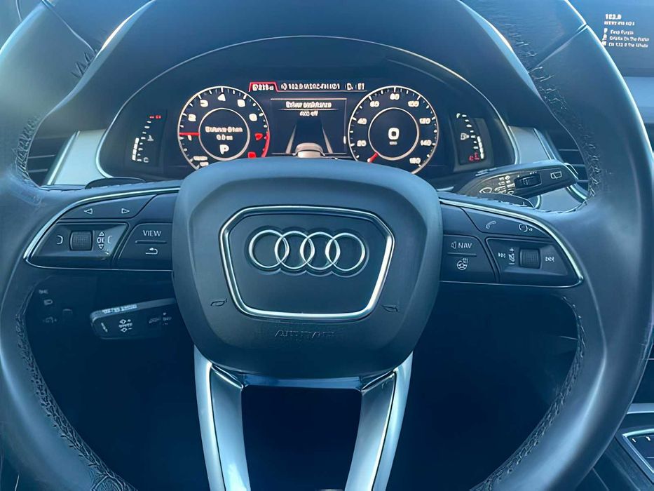 Audi Q7      2019