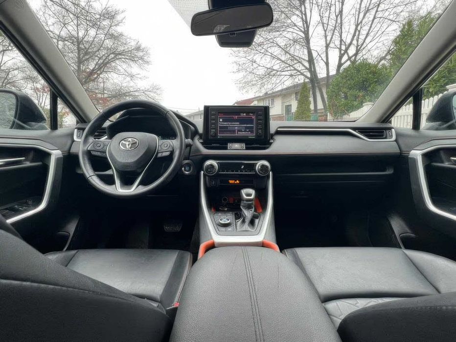 Toyota RAV4 Adventure      2022