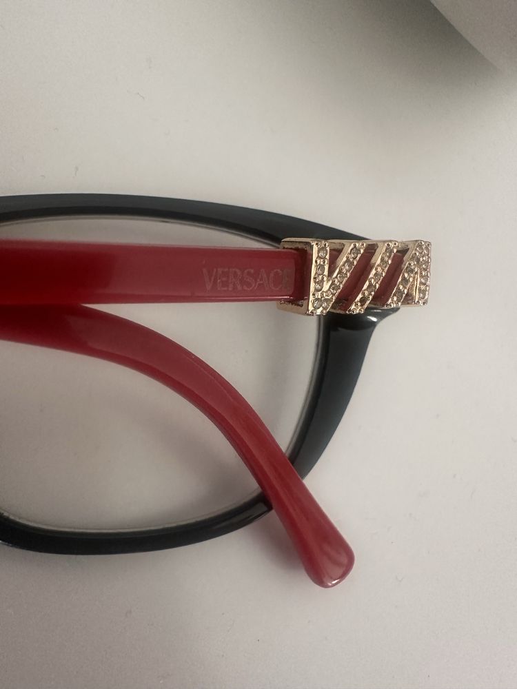 Oprawki korekcyjne czarno czerwone Versace