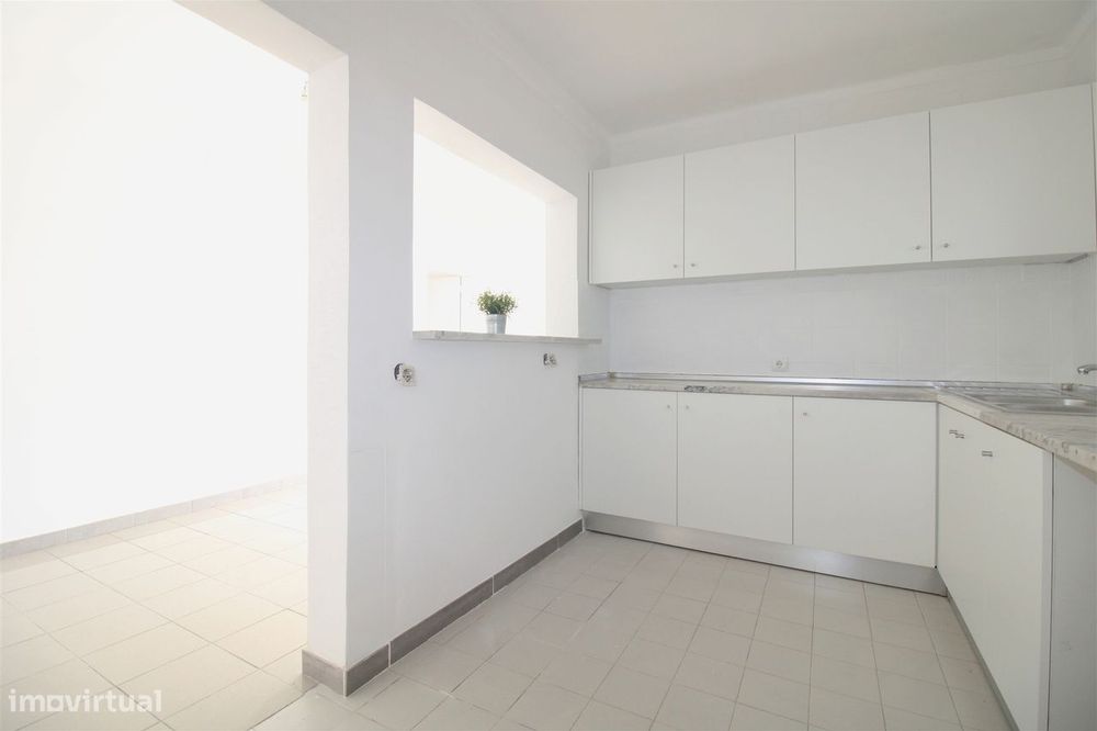 Apartamento T3 mobilado e equipado Celas
