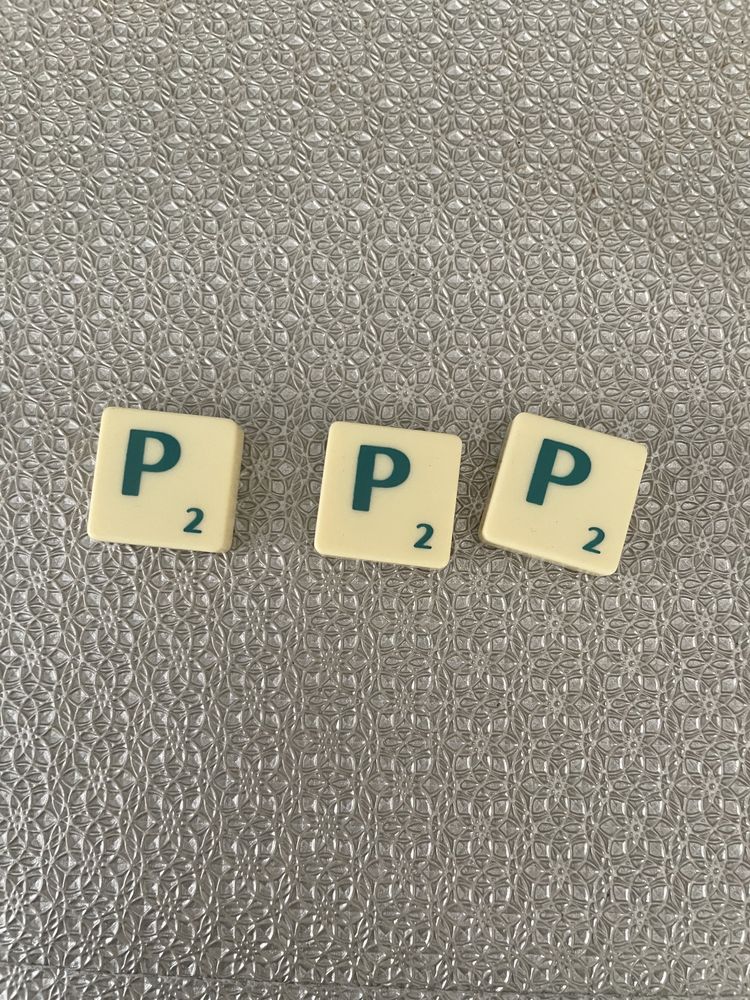 Literka „P” z oryginalnej gry Scrabble