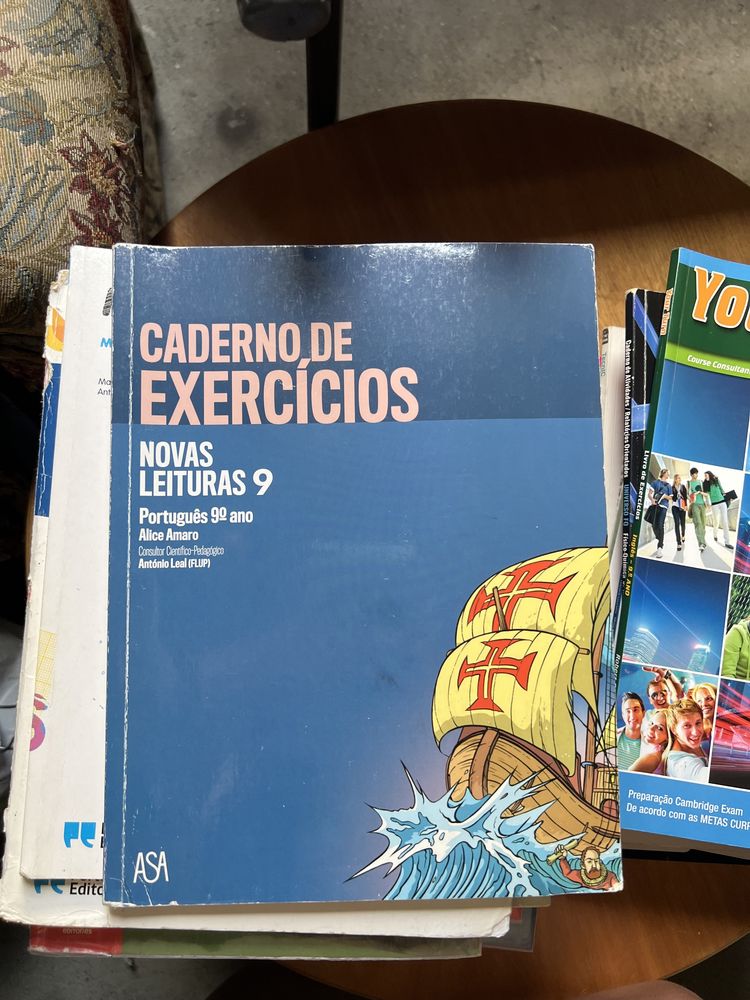 Caderno de exercícios português