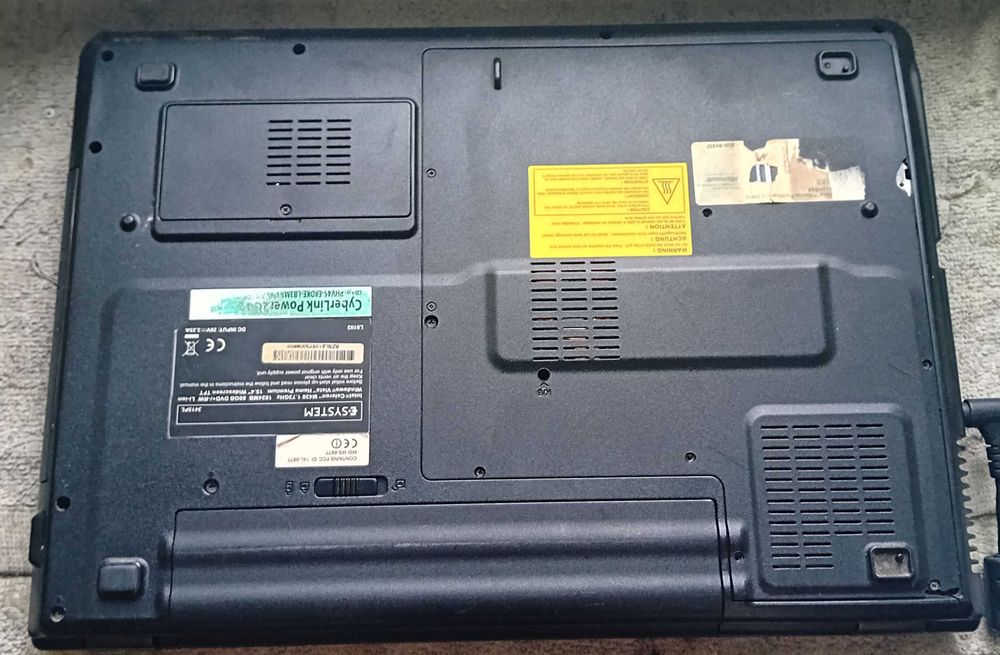 (11) laptop E-system 3415PL