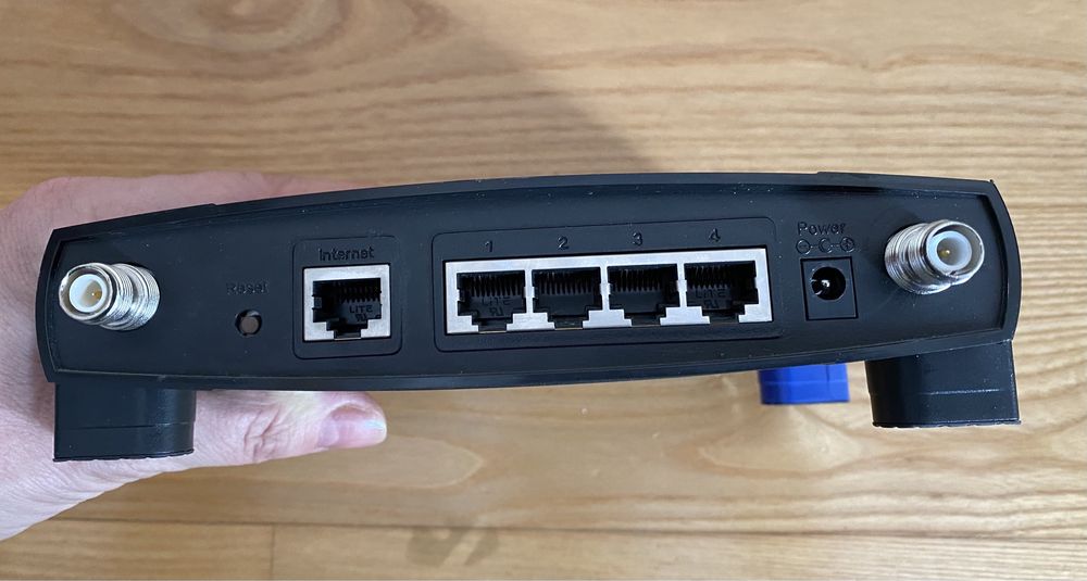 Router Linksys by Cisco WRT54GL - stan bdb