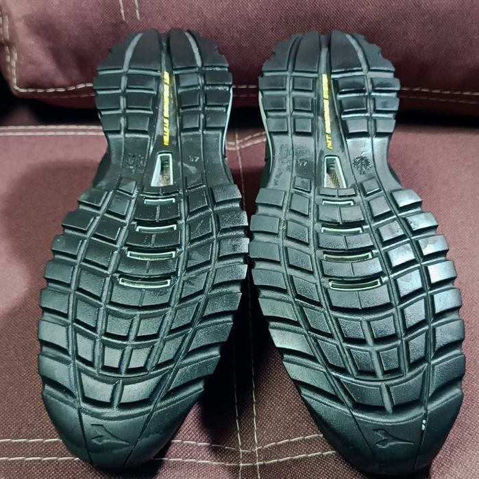 Спец взуття.Кросівки  DIADORA glove tech low pro s3 Для далекобійників