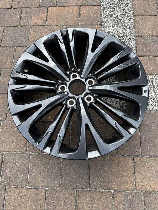 Felga aluminiowa orginalna Toyota Yaris Cross