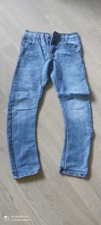 Продам модные джинсы для мальчика