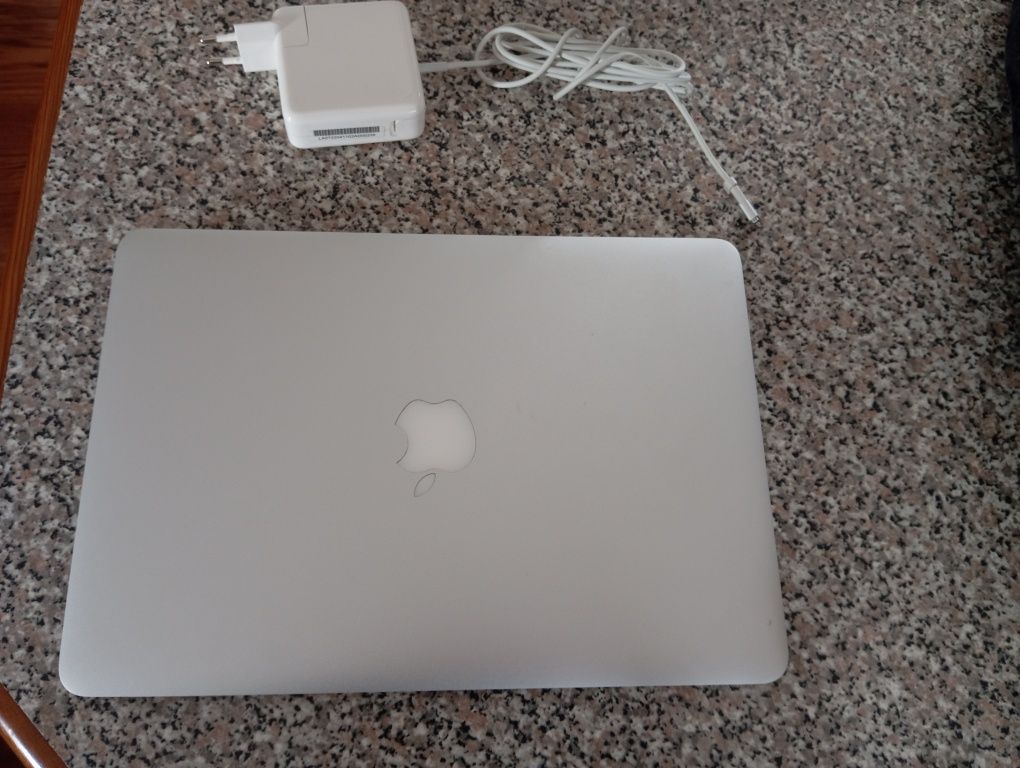 Computador da Apple Como NOVO ( versão 12.6.1)