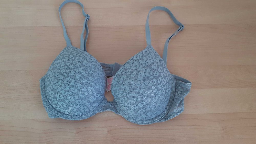 VS Victoria's Secret Pink Bra biustonosz 32C 70C push up koronka