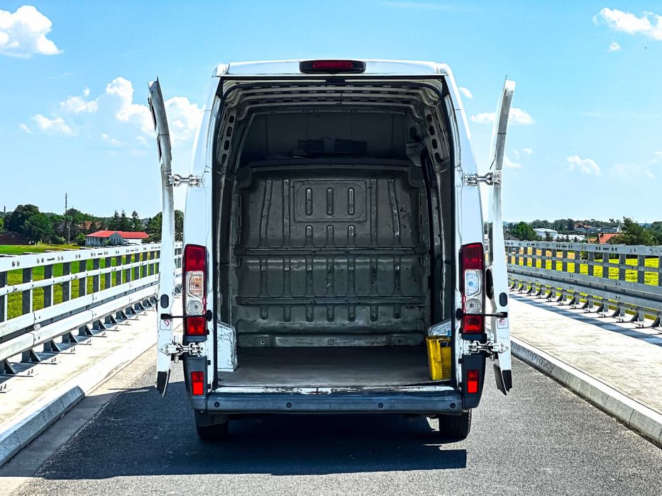 Tanie PRZEPROWADZKI Transport duży wybór blaszaki, plandeki, kontenery