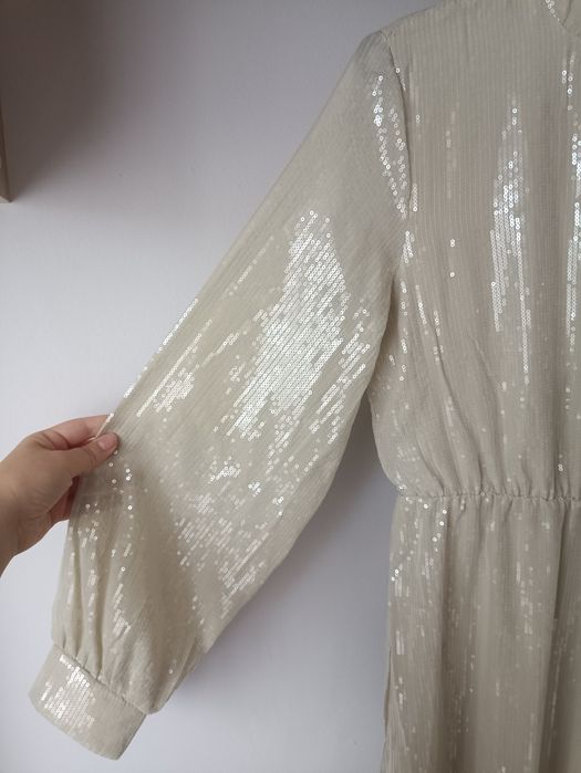 Reserved rozmiar 36 S sukienka cekiny błyszcząca długa midi