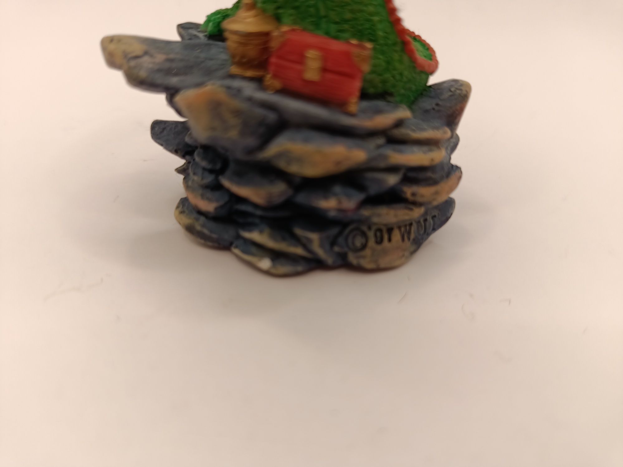 Figurka puzderko  kolekcja  smok strzegący skarbu