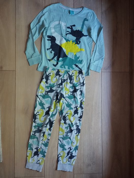 Piżama bawełniana r. 122/128