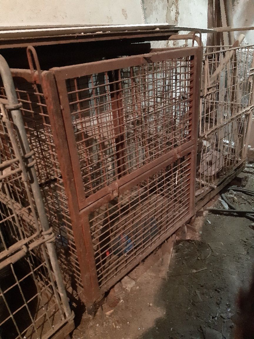 Продам контейнера овощные б/у  металлические.
