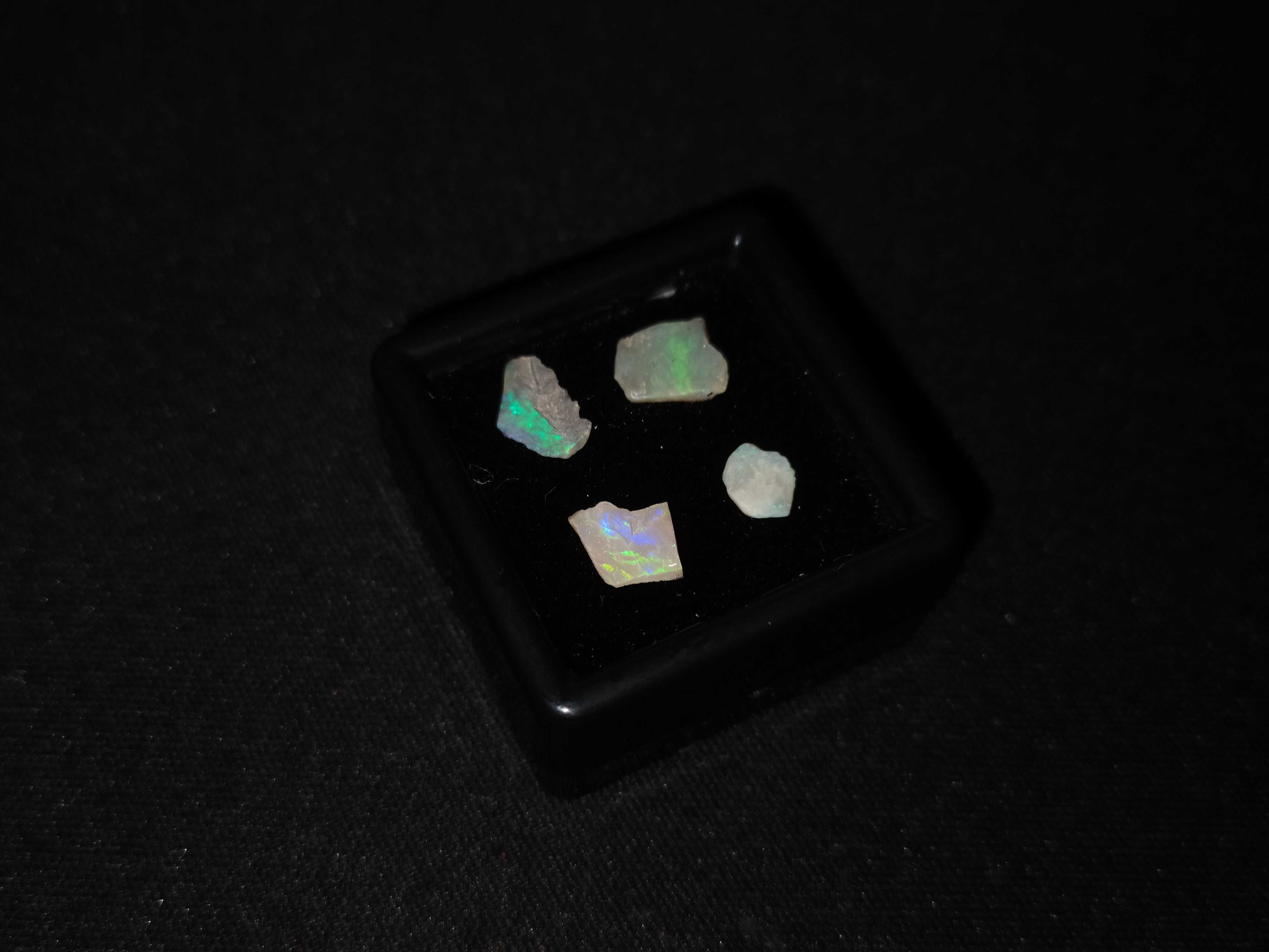 Opal Australijski Naturalny 1,05ct w pudełku