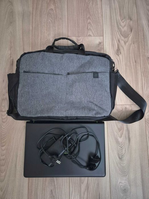 HP Pavilion 15-cb012nw Intel i5, GTX 1050, 16GB RAM + torba HP GRATIS