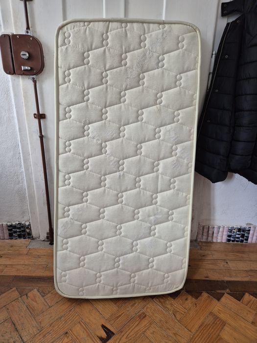 Dois colchões de molas para bebé 118x58