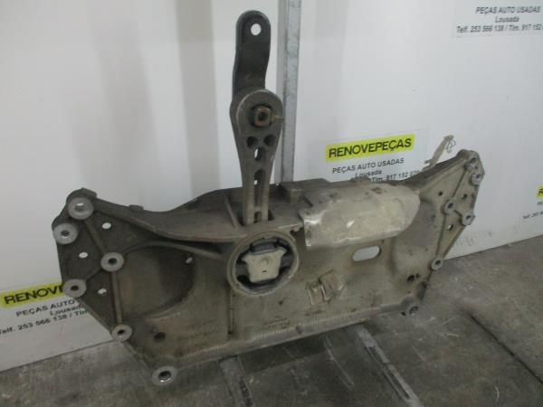 Charriot frente VOLKSWAGEN Golf V (1K1)