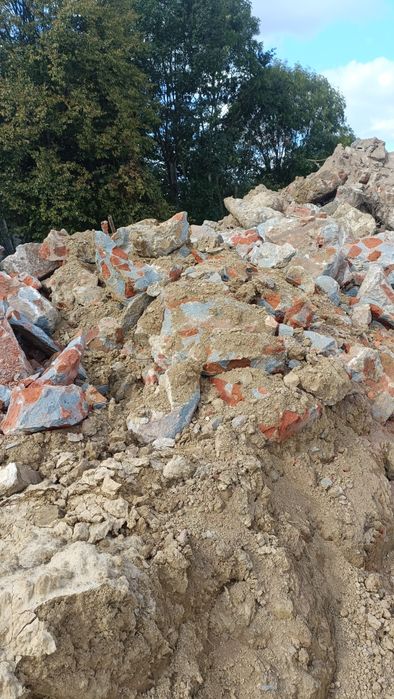 Gruz betonowy z fundamentów