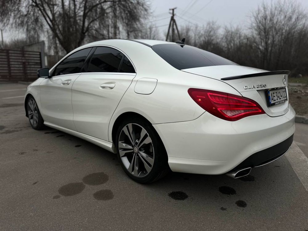 Mercedes cla250 перламутр