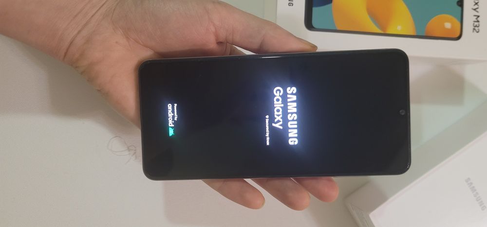 Samsung m32 6/128 90герц