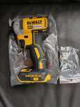 Імпакт DeWalt DCF887N