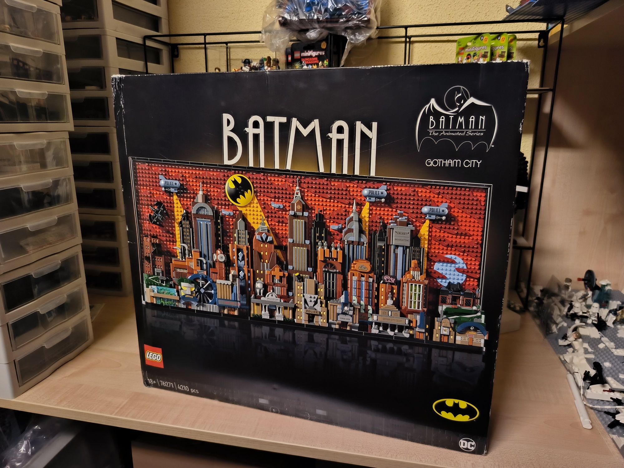 Новий Lego 76271 Batman: The Animated Series Gotham City™ Бетмен