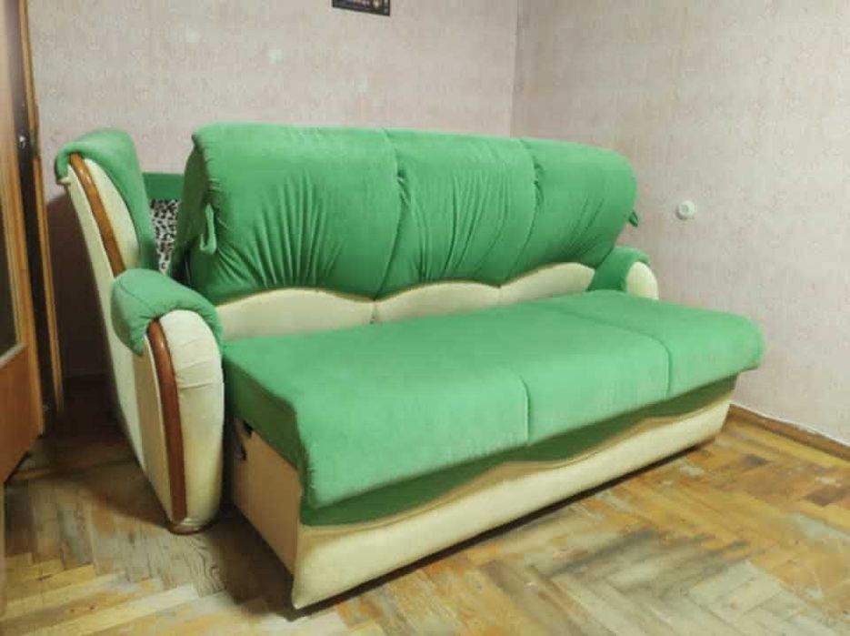 Шикарный Добротный Объёмный Надёжный Диван сБольшим спальным местом