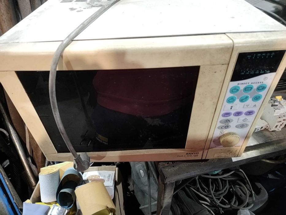 Микроволновка Sanyo