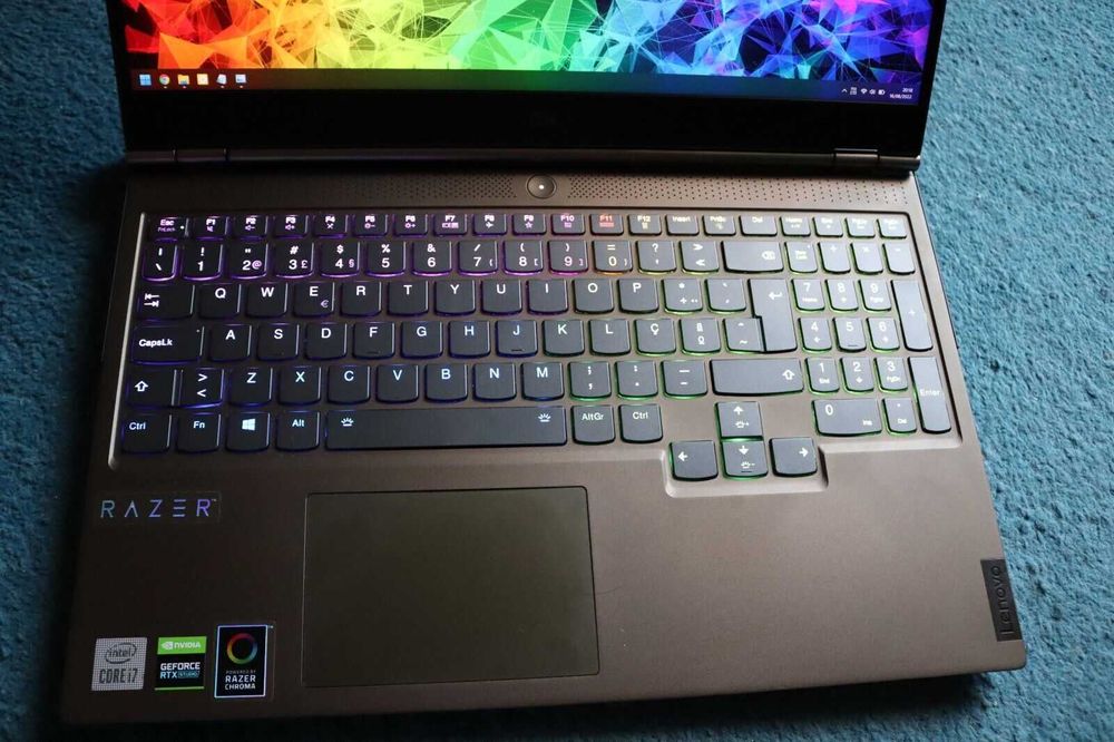 Lenovo Legion C7i 15 (Razer Edition) + Razer Basilisk X HyperSpeed