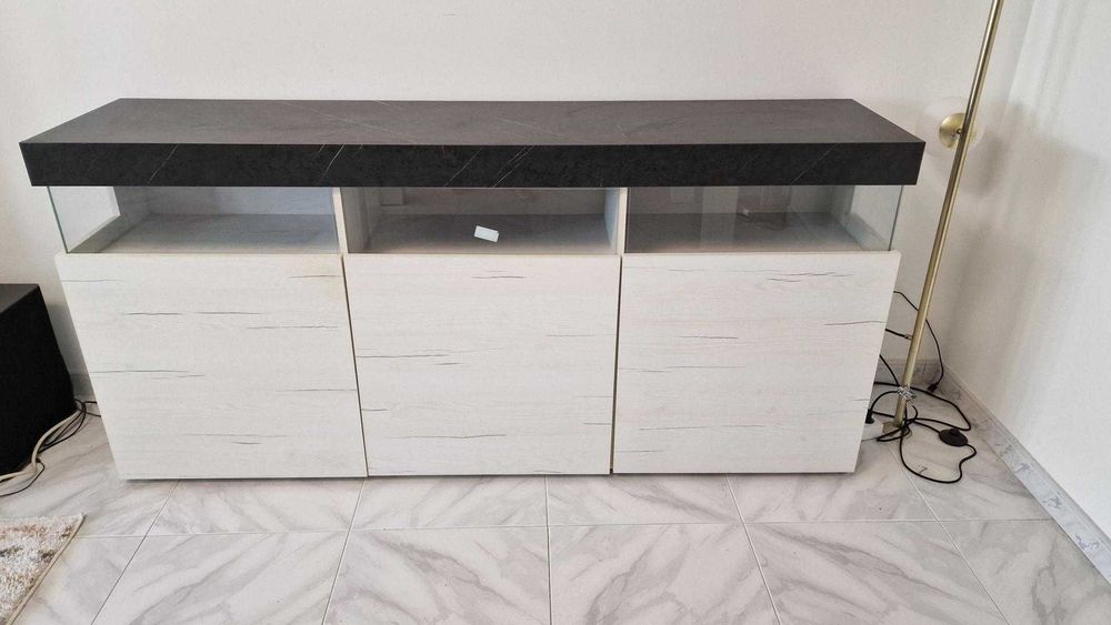 Aparador Moderno Branco com Tampo Escuro – Excelente Estado