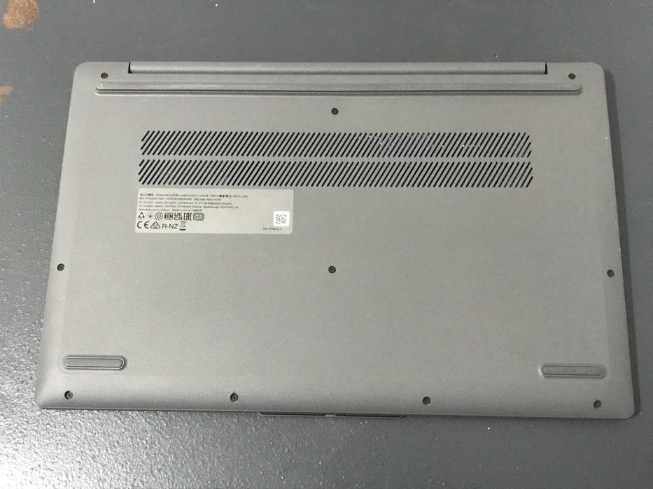 Ноутбук LENOVO IdeaPad Slim 3 15IAN8 (новий)