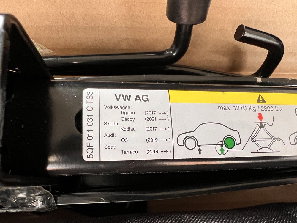 Домкрат VW Passat Tiguan Golf Skoda Octavia superd kodiaq