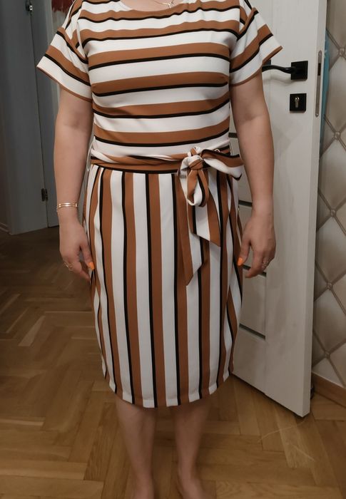 Cudna polska sukienka r.40 pasy Cocomore hit