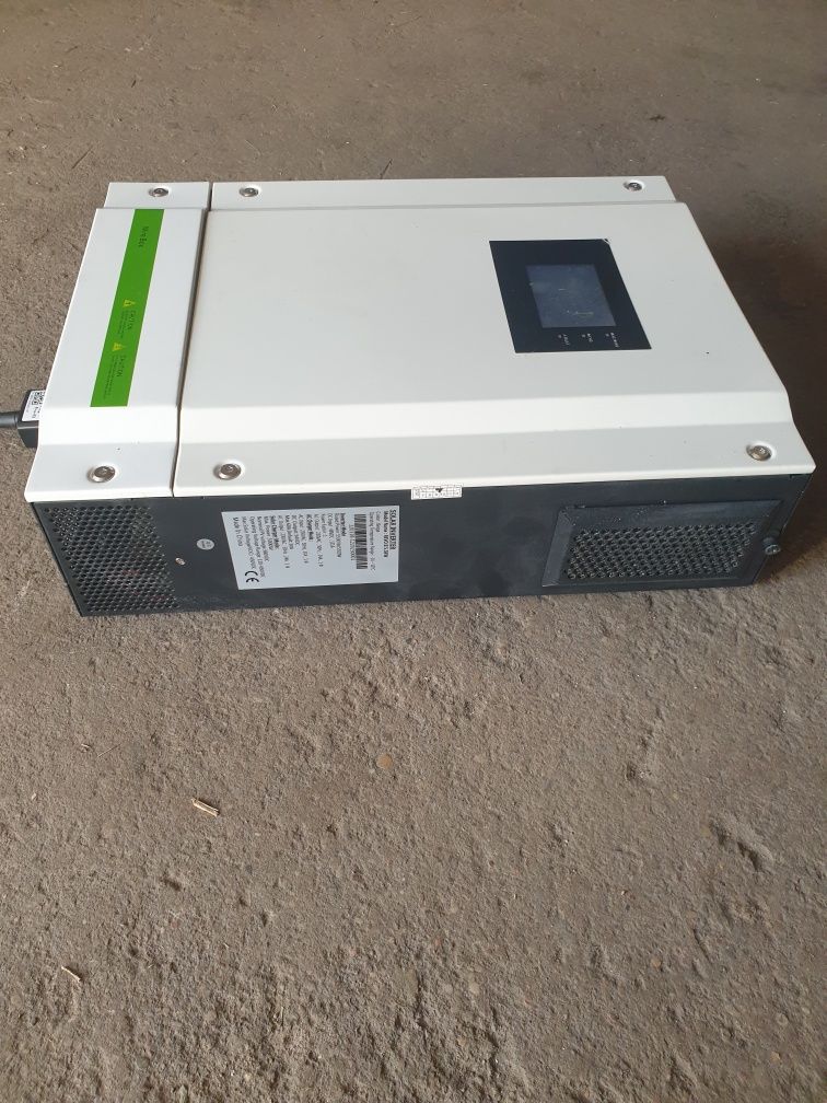 Inwerter solarny 5.5 revo 2