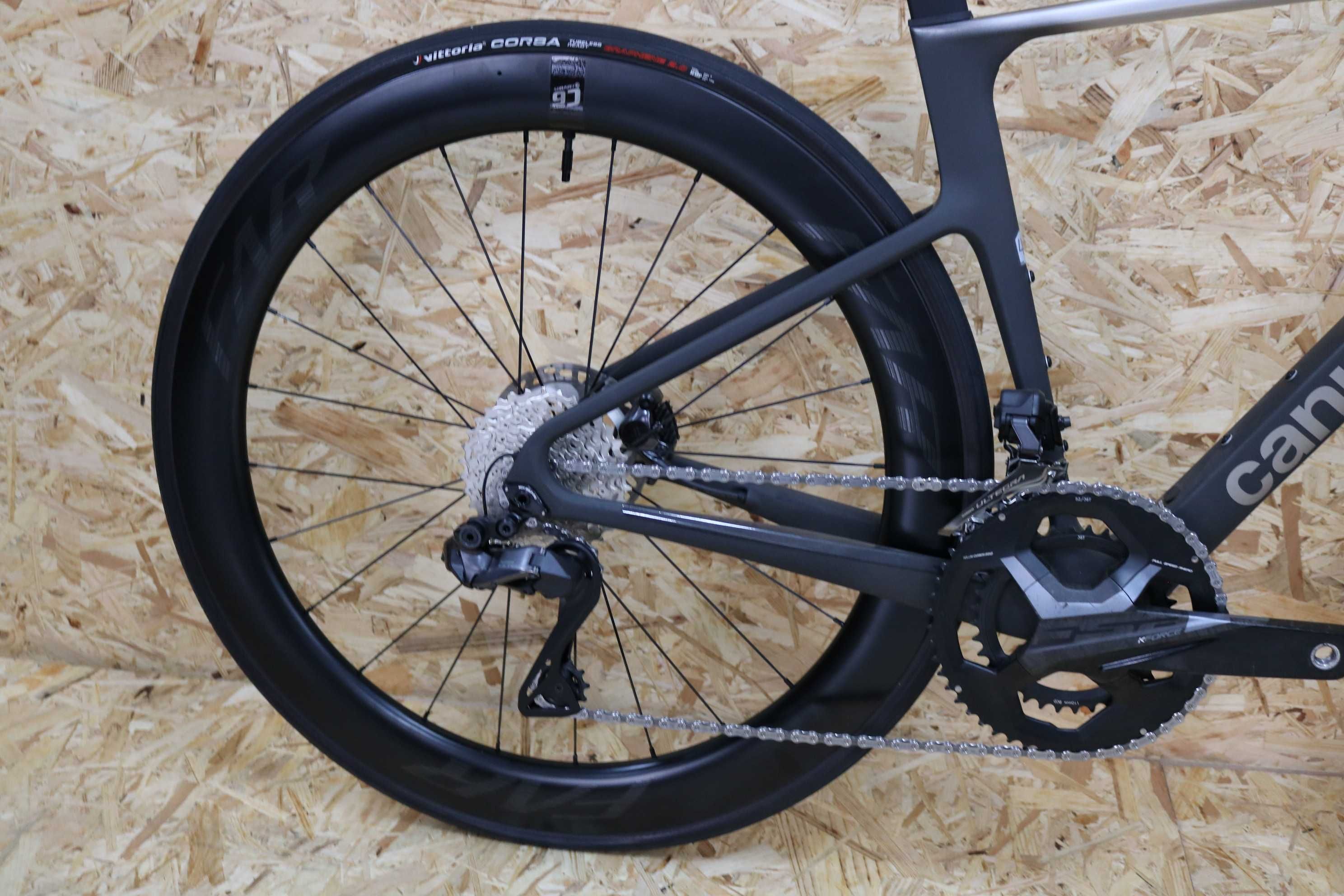 Bicicleta topo de gama Cannondale SuperSix EVO Hi-Mod NOVA