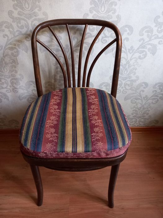 Krzesło gięte drewno vintage drewniane