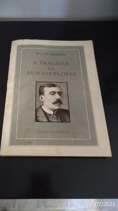 Livro "A tragédia da rua das Flores"