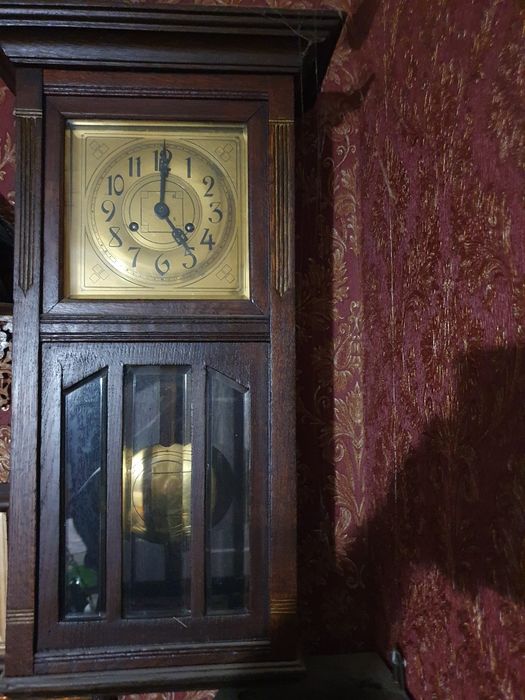 Настенные  часы ,старина