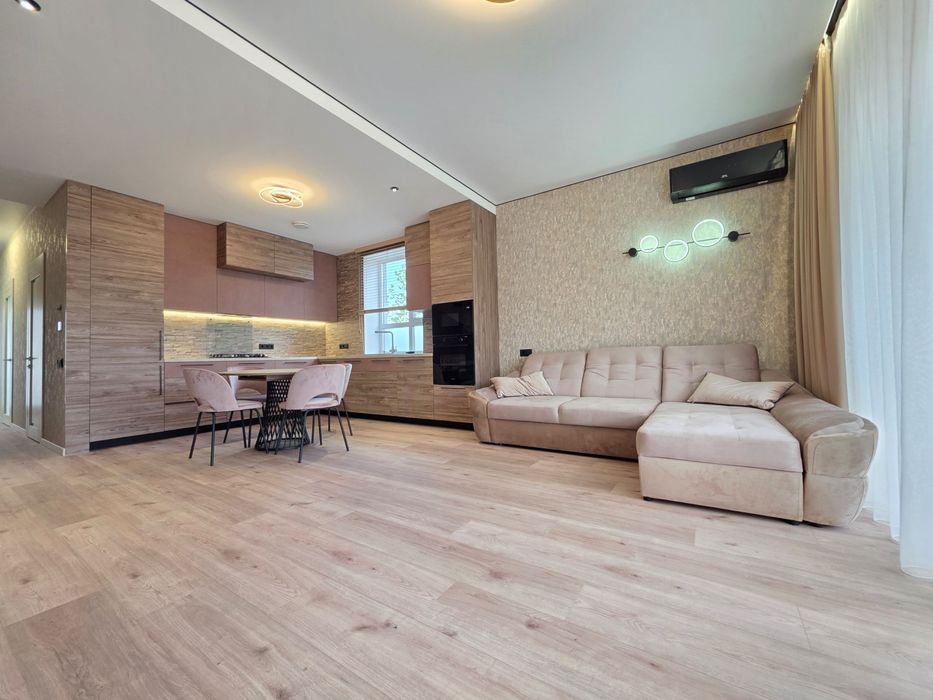 Первая аренда нового современного дуплекса в городке «Золотые Ключи»