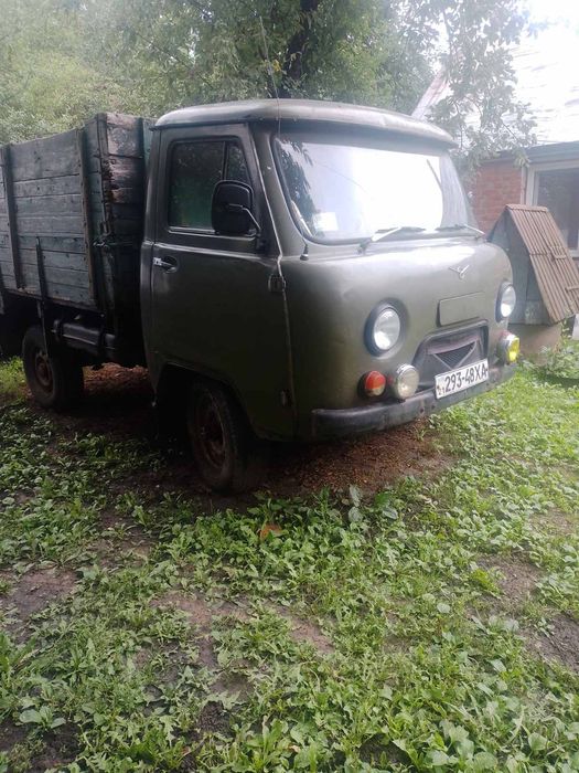 Продам бортовой уаз