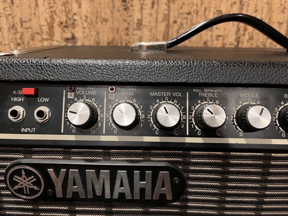 Amplificador Yamanha G50 II