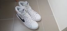 Nike court royale 2 mid
