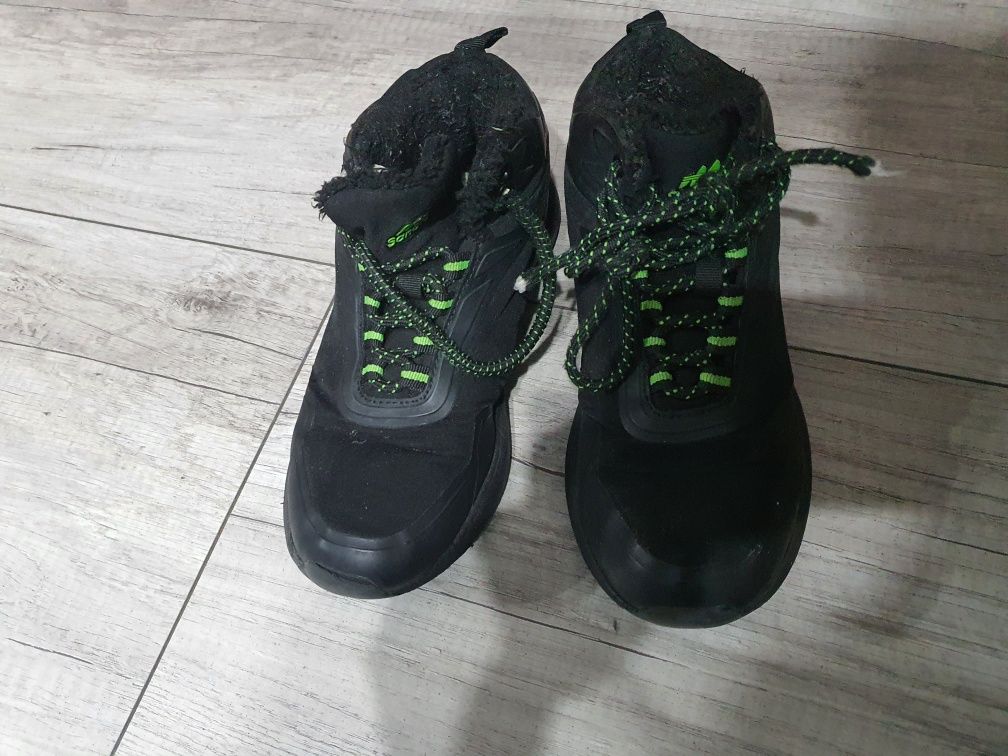 Buty młodzieżowe