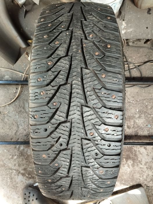 Одна зимова шина Nokian 225/65/16c