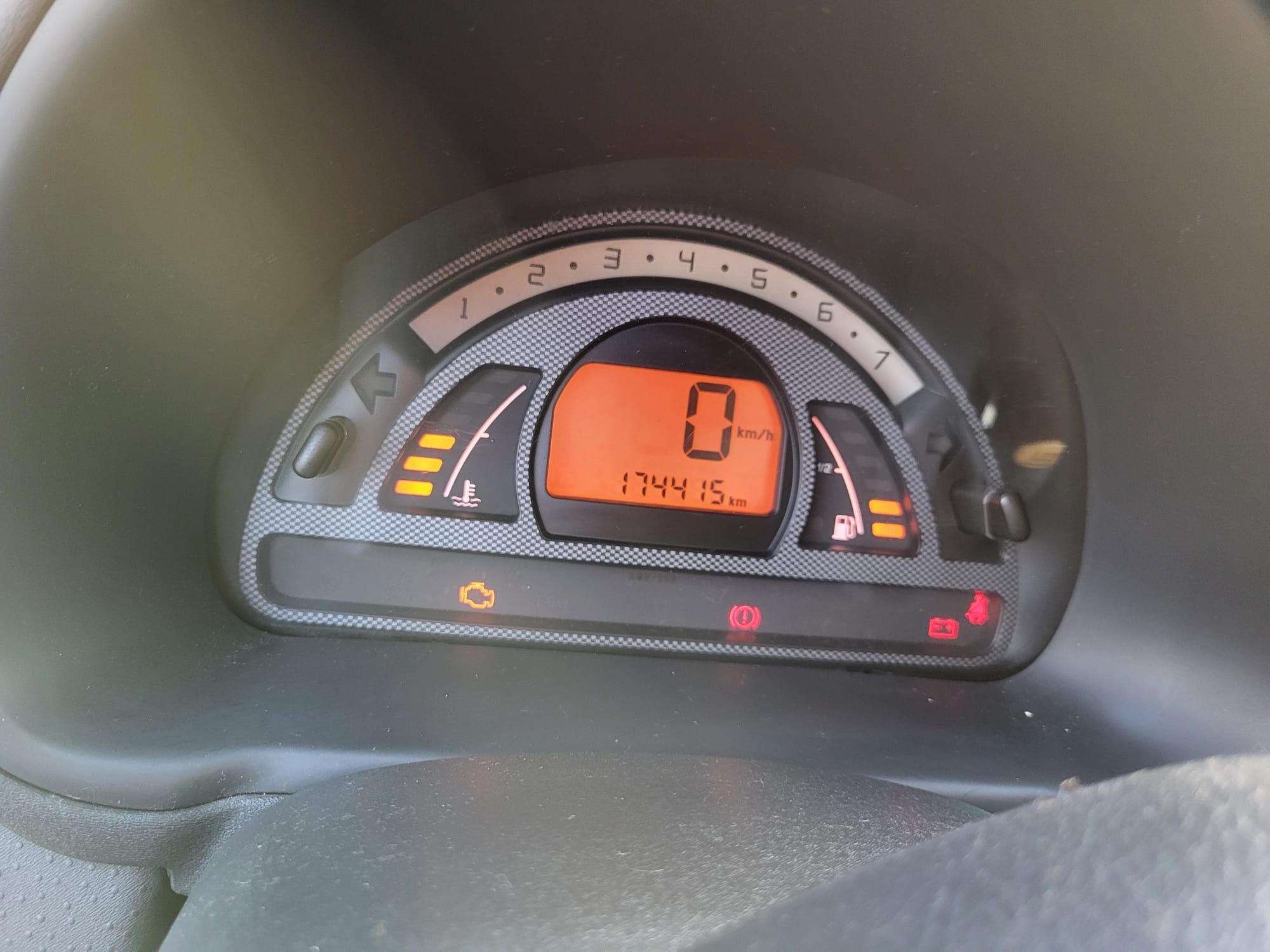 Citroen C2 1.4HDI poucos kms