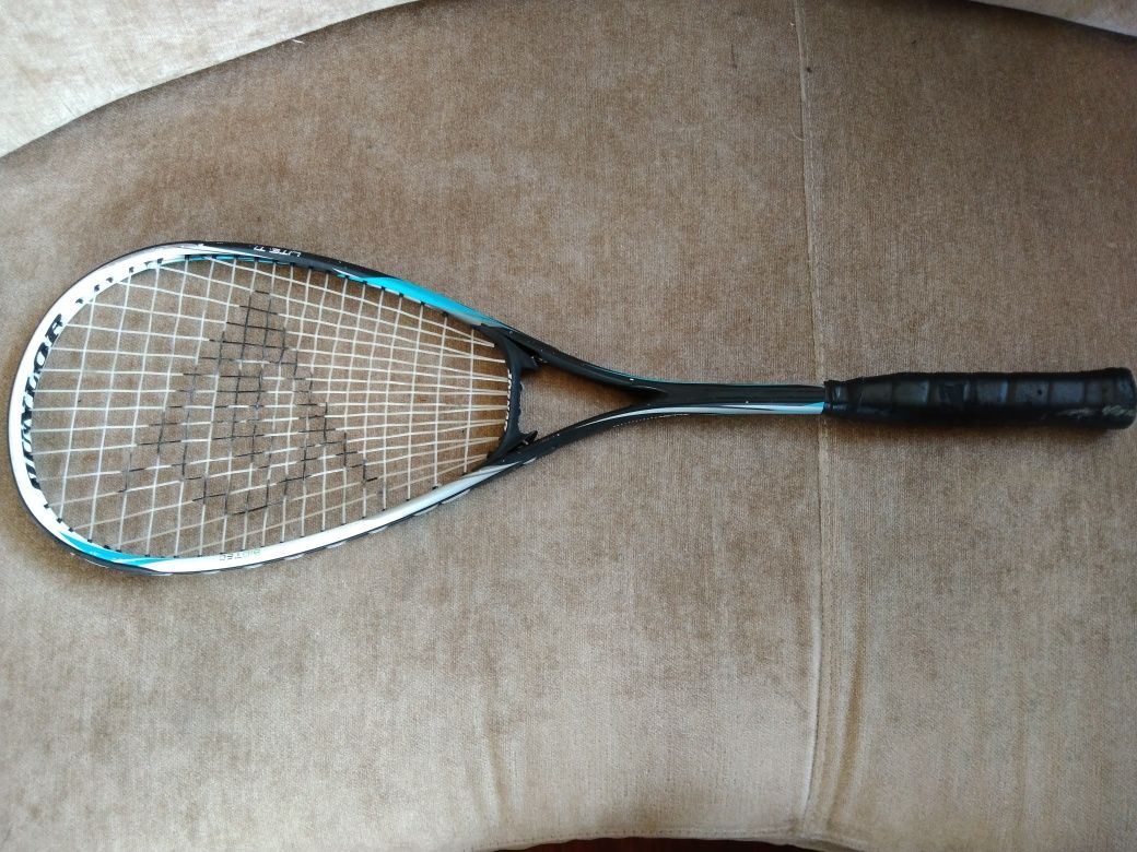 Rakieta do squasha DUNLOP waga 220 g