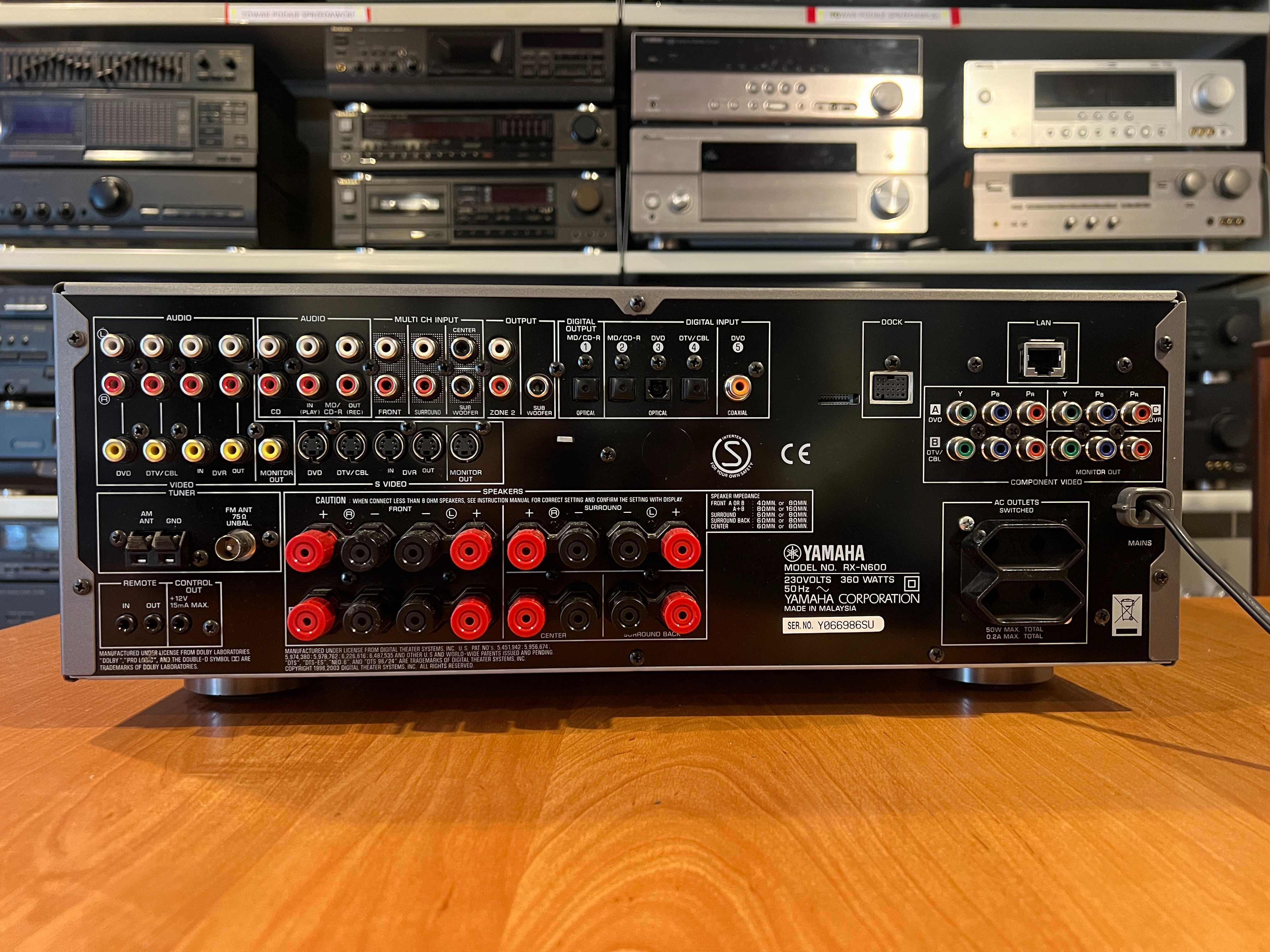 Amplituner Yamaha RX-N600 (USB, LAN) Audio Room