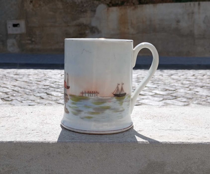 Antiga caneca grande Vista Alegre 1881 a 1921