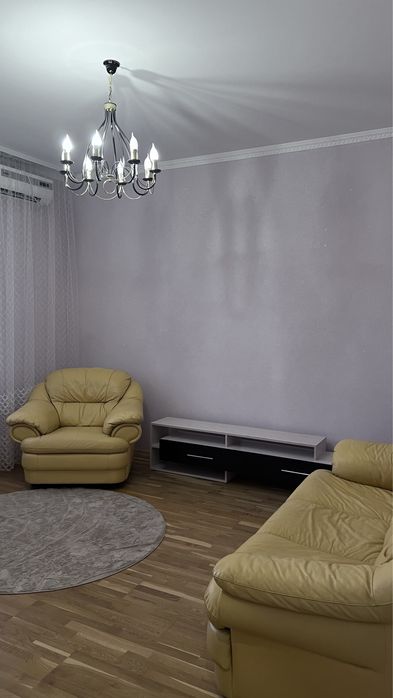 Гагарина.96 квартал.С Автономным отоплением 2х комнатная.Красная линия